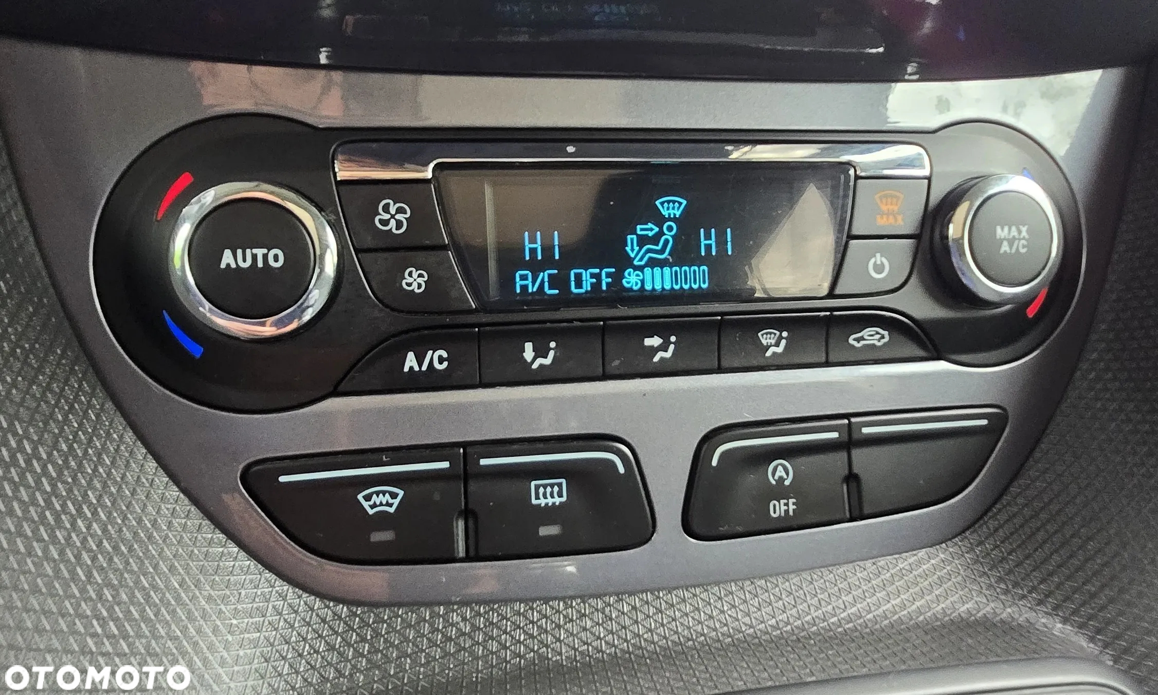 Ford Tourneo Connect Gr 1.5 TDCi Titanium PowerShift - 11