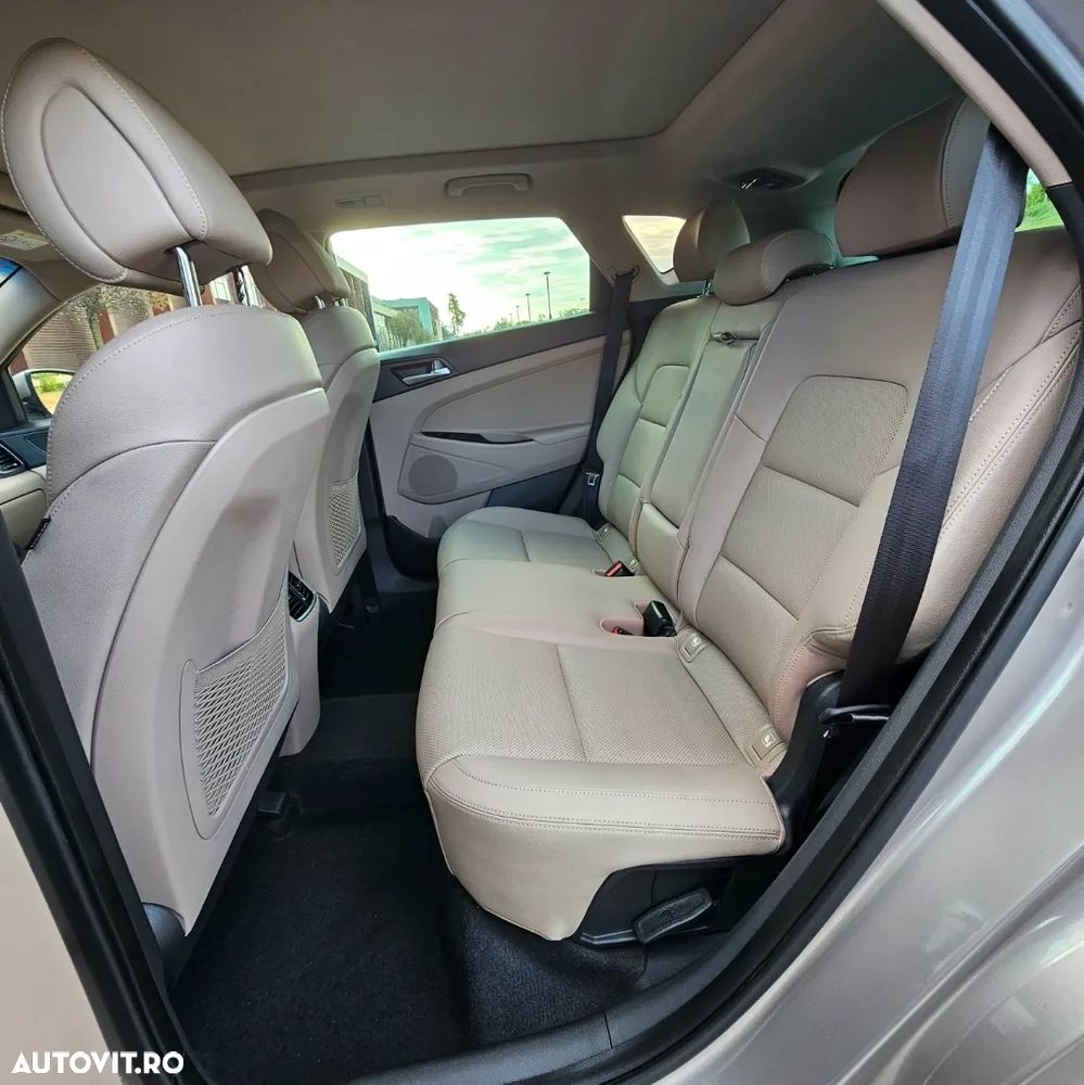 Hyundai Tucson 2.0 CRDI 4WD Automatik Advantage - 10