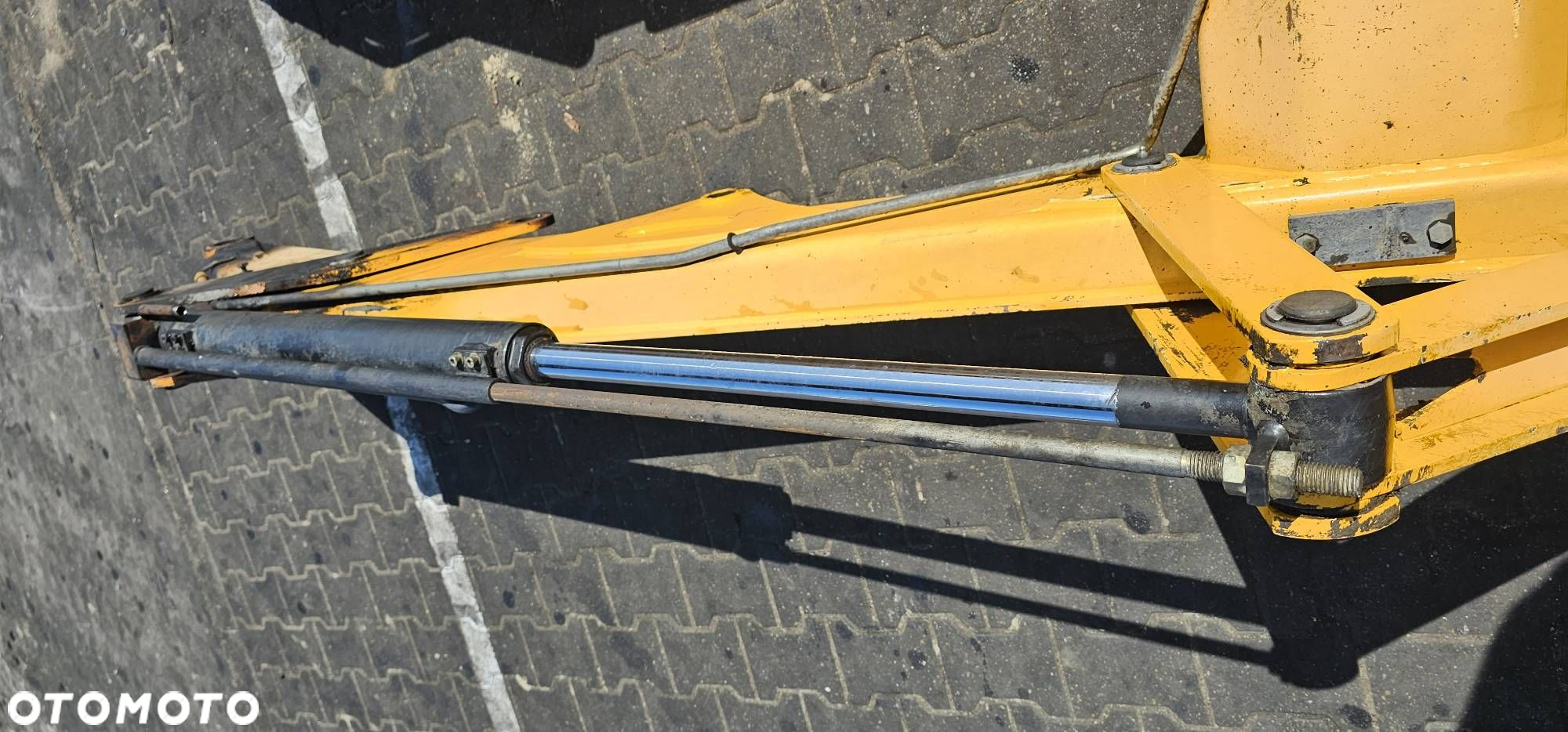RAMIE ŁADOWARKA JCB 3CX SIŁOWNIK - 2