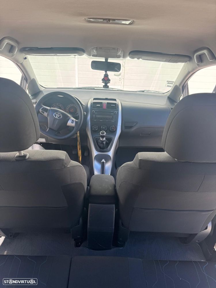 Toyota Auris 1.4 D-4D AC - 14