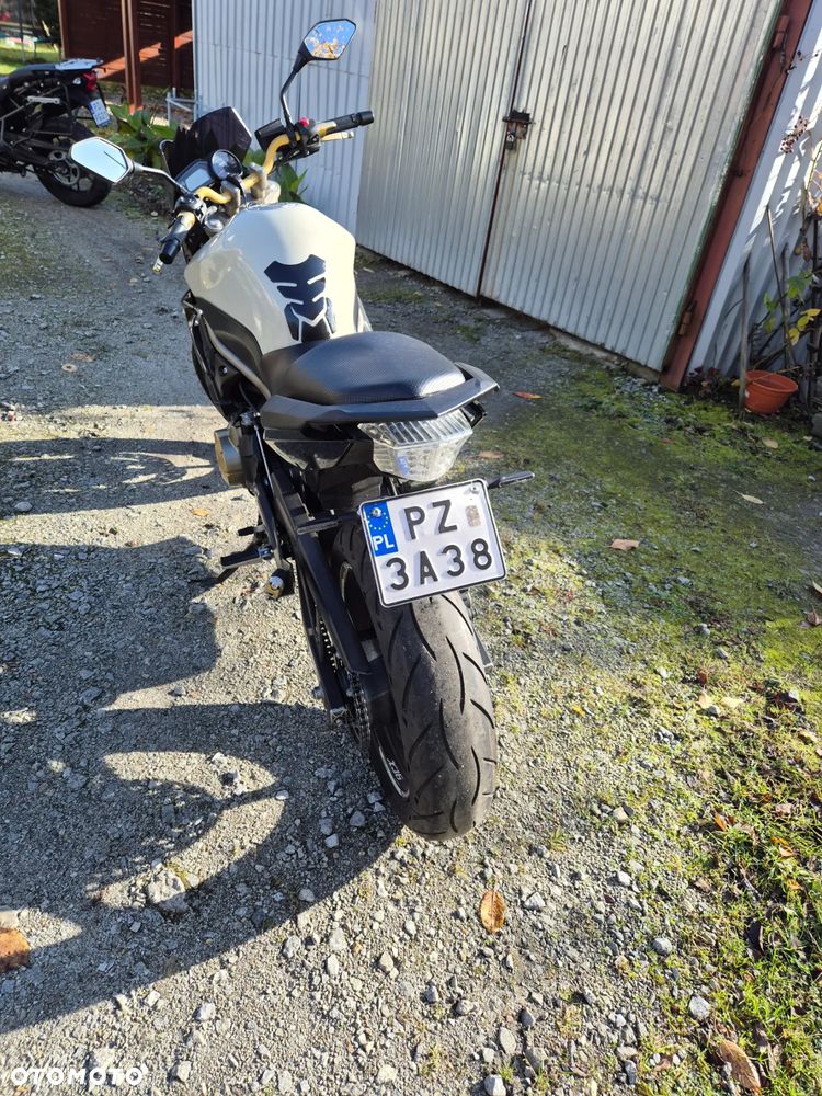 Yamaha XJ - 4