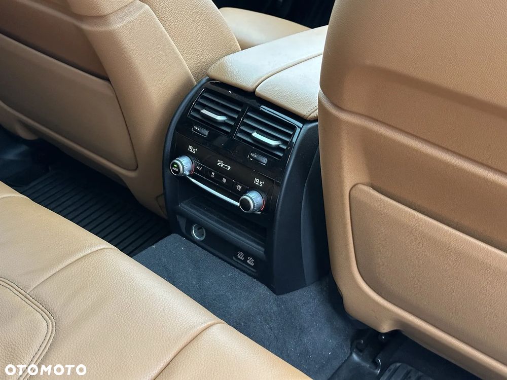 BMW Seria 5 540d xDrive Luxury Line - 22