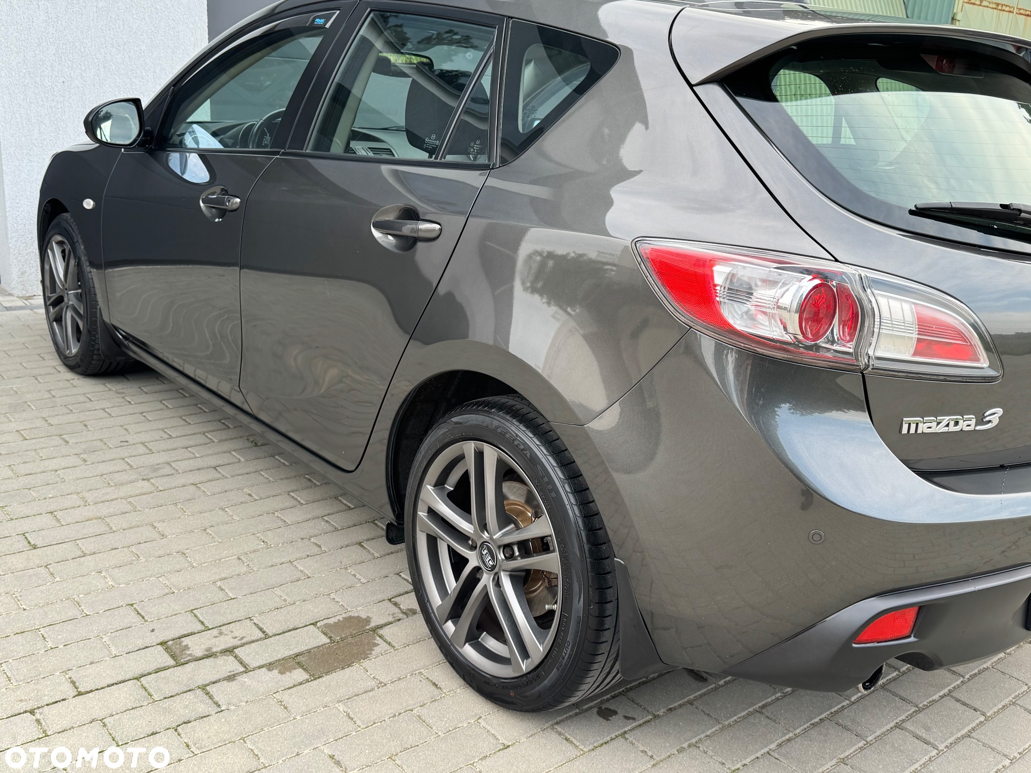 Mazda 3 2.0 MZR DISI Sports-Line - 10