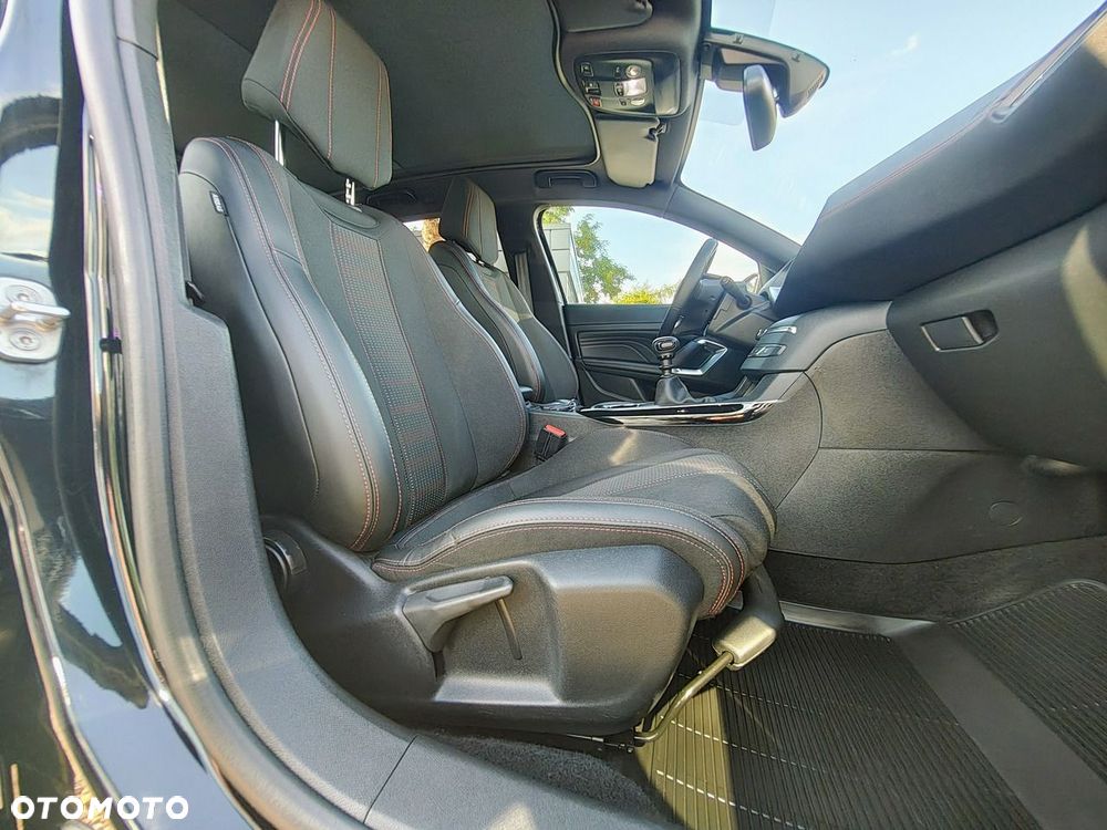 Peugeot 308 - 32