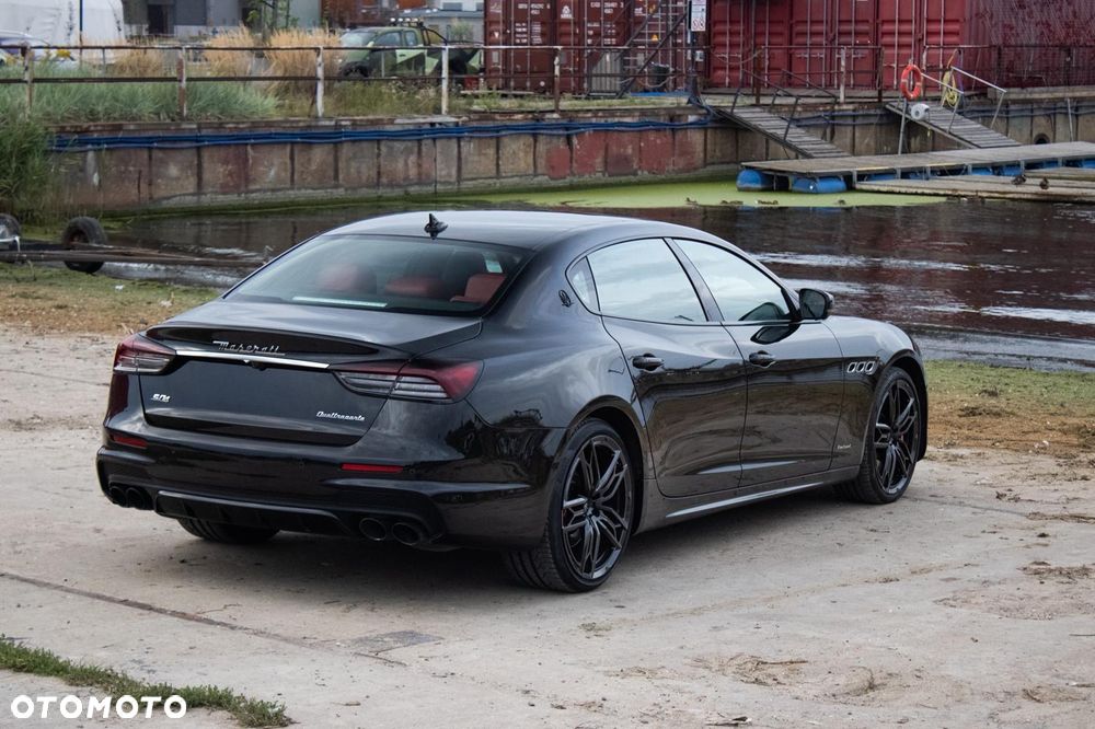 Maserati Quattroporte S Q4 GranSport - 15