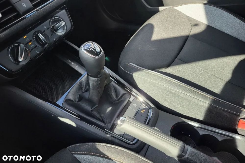 Skoda Kamiq 1.0 TSI Essence - 14