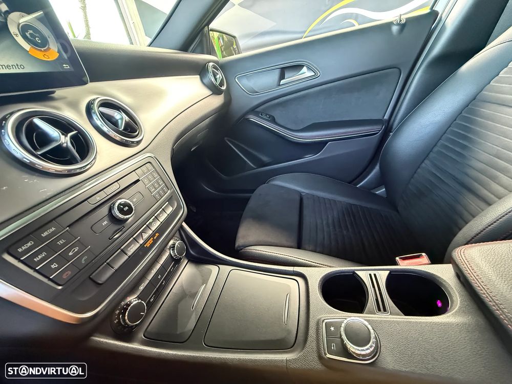 Mercedes-Benz GLA 180 d 7G-DCT AMG Line - 44
