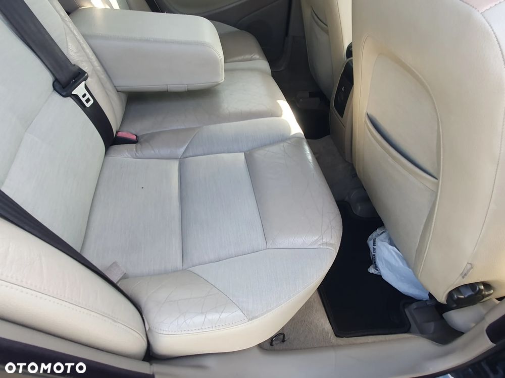 Volvo V70 2.4D5 - 21