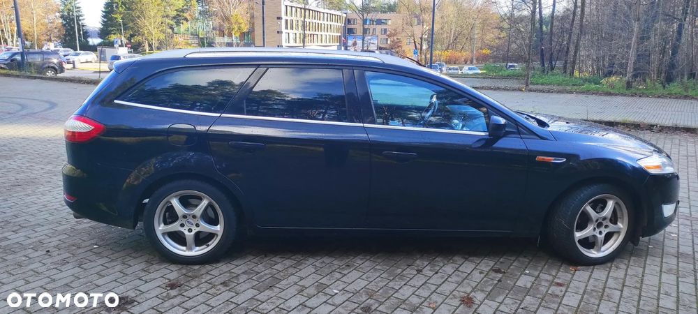 Ford Mondeo 2.5 Black Magic - 12