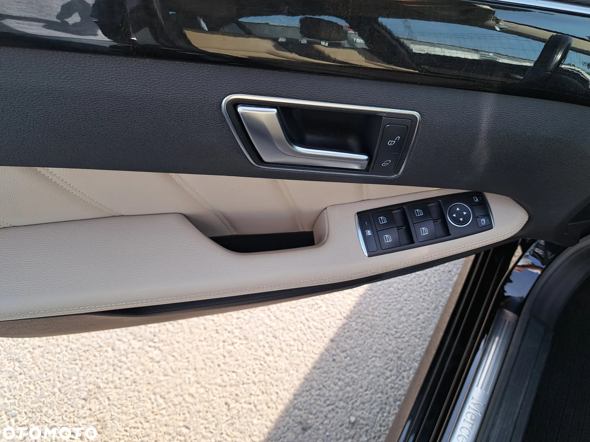 Mercedes-Benz Klasa E 220 CDI BlueEff Avantgarde - 13
