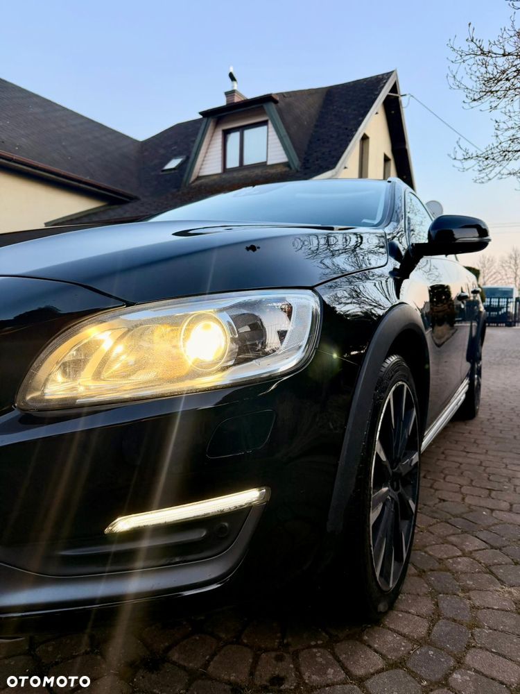 Volvo V60 Cross Country D4 AWD Geartronic Pro - 4