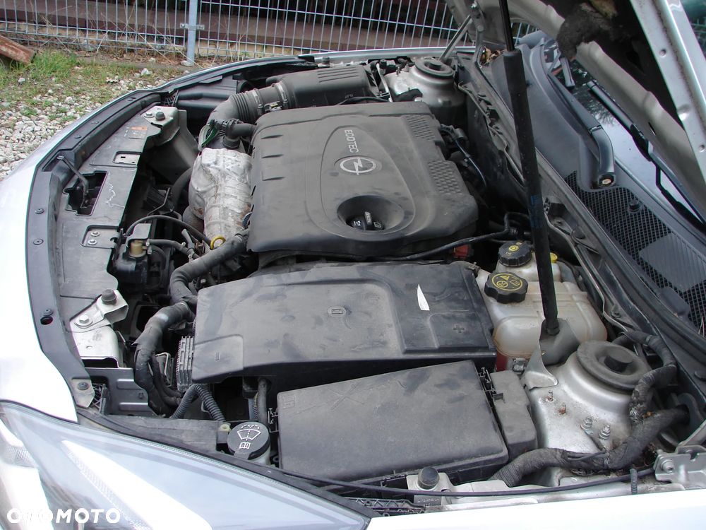 Opel Insignia - 32