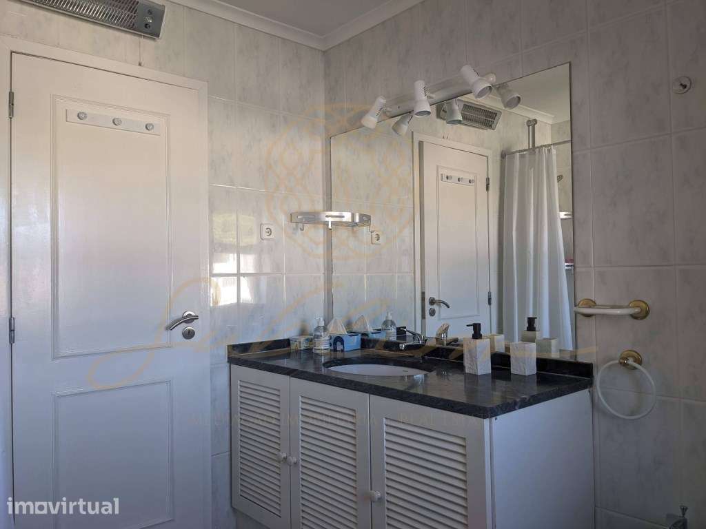 Exclusivo! Apartamento com 2 assoalhadas , Terraço e Vista Frontal ... - Grande imagem: 2/15