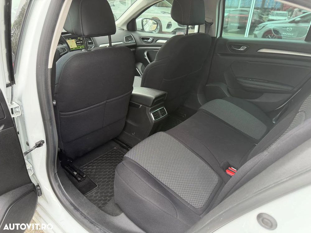 Renault Megane TCe GPF Intens - 14