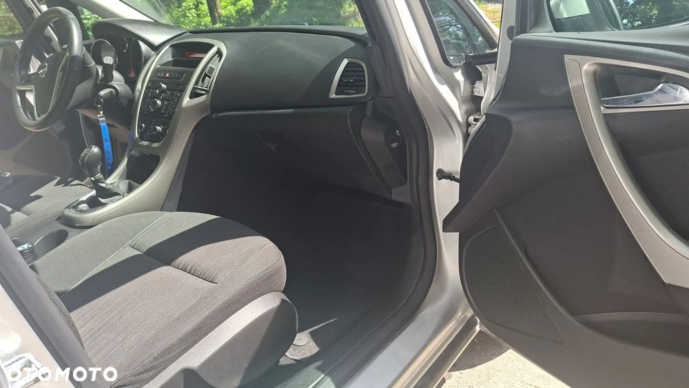 Opel Astra 1.4 Turbo Innovation - 14