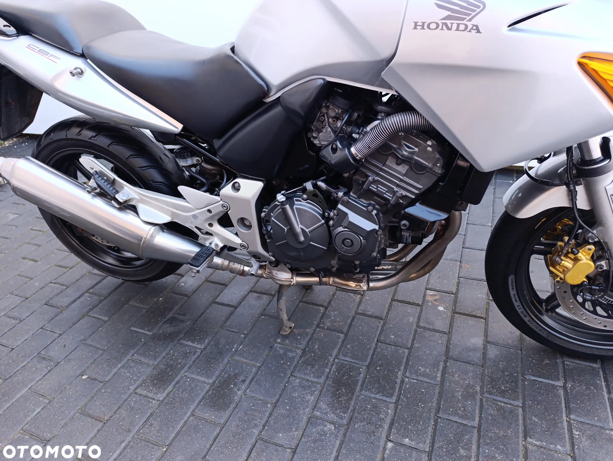 Honda CBF - 24