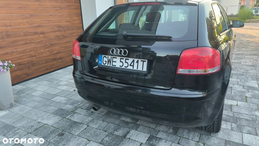 Audi A3 3-drzwiowe 1.6 Ambiente - 10