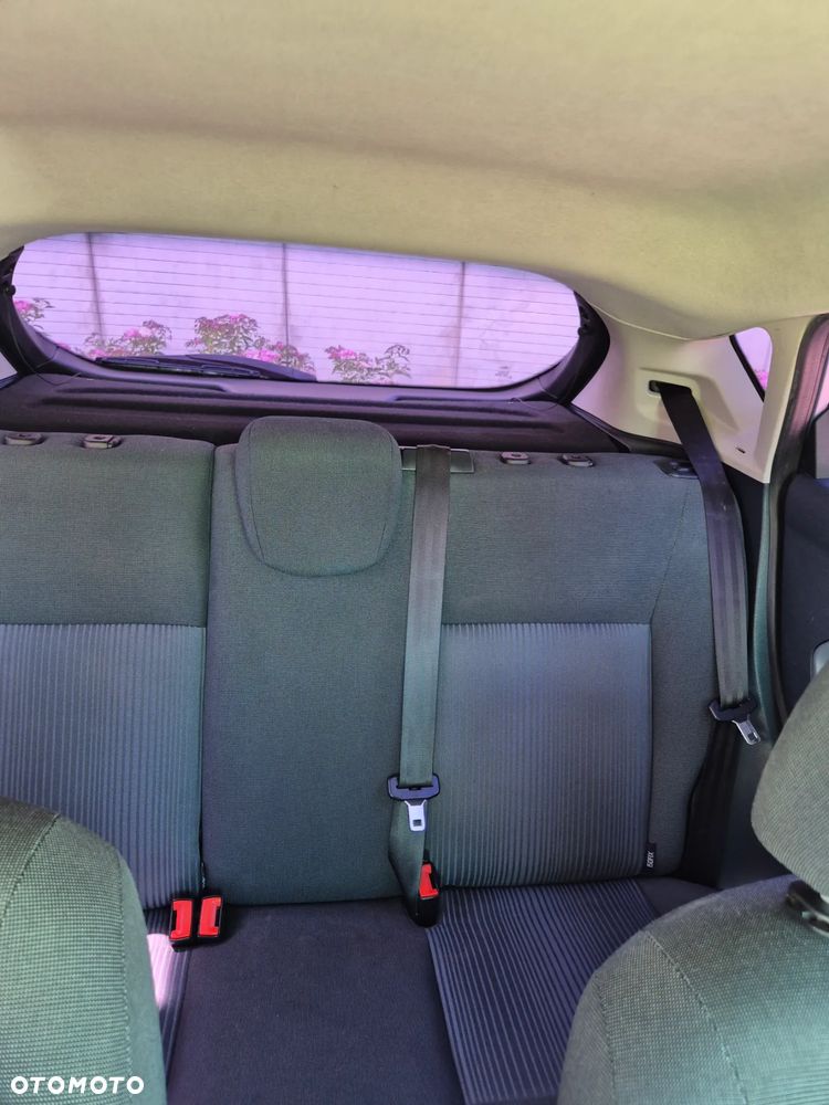 Ford Fiesta 1.6 TDCi DPF Titanium - 11