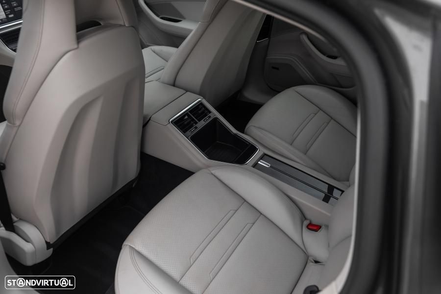 Porsche Panamera 4 S - 25