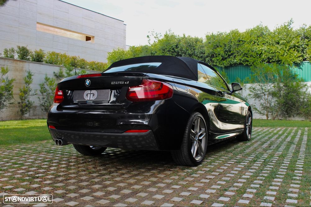 BMW 225 d Cabrio Pack M Auto - 28