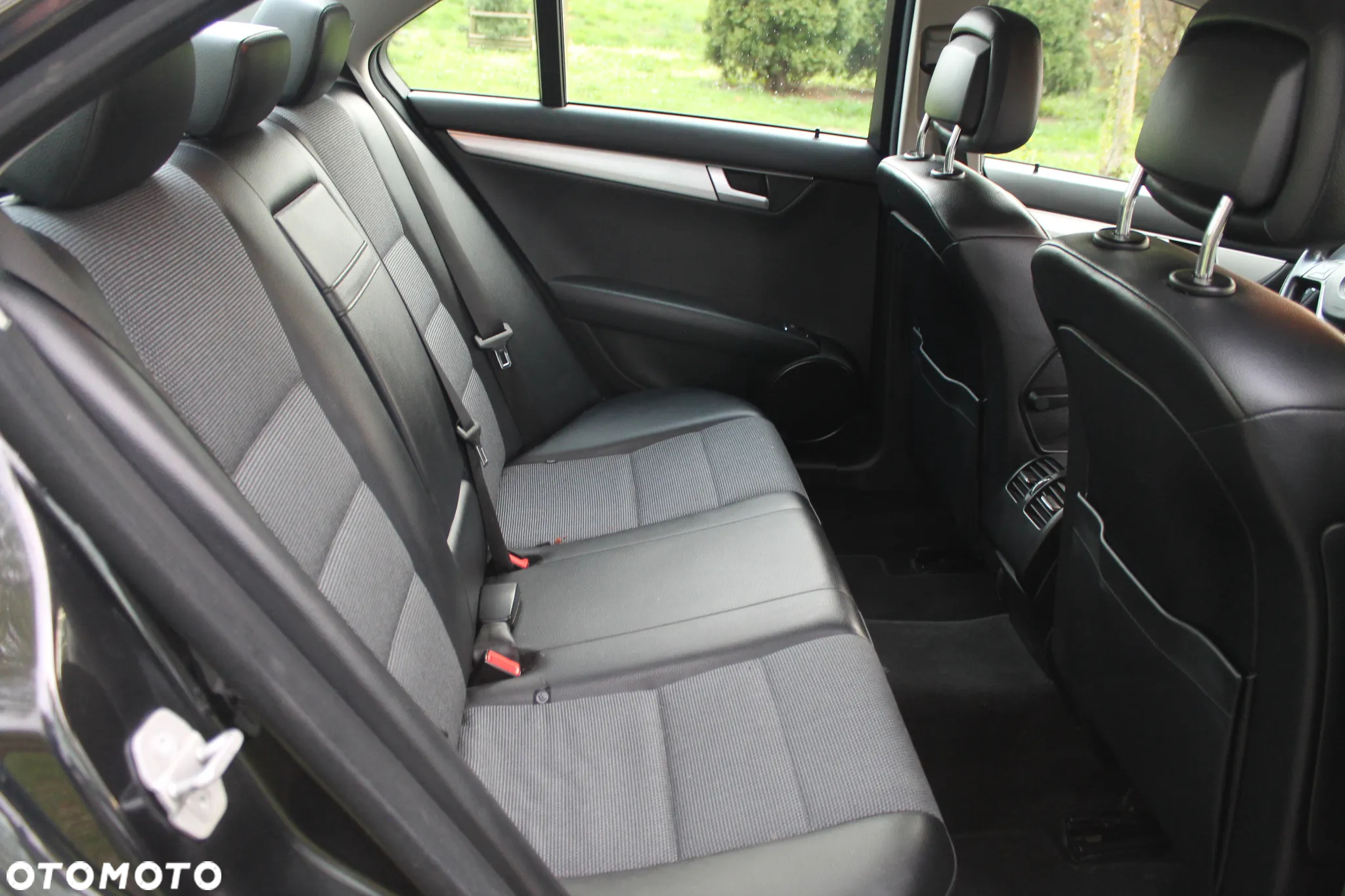Mercedes-Benz Klasa C 180 CDI 7G-TRONIC Avantgarde Edition - 21
