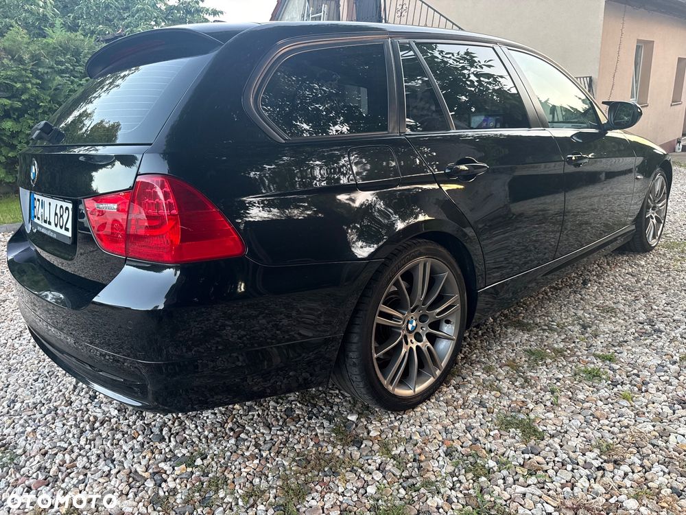 BMW Seria 3 320d DPF - 29