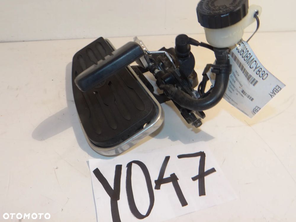 YAMAHA XVS 950 MIDNIGHT STAR PODEST PODUÓŻEK STOPKA SET POMPA HAMULCA PRAWY KOMPLETNY Y047 - 13