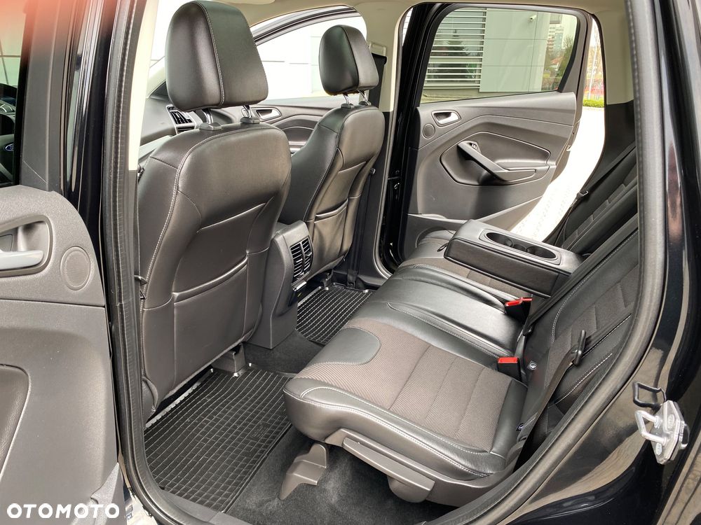 Ford Kuga 2.0 TDCi 4x4 Titanium - 15