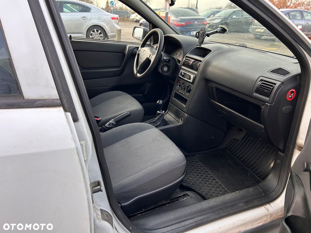 Opel Astra - 9