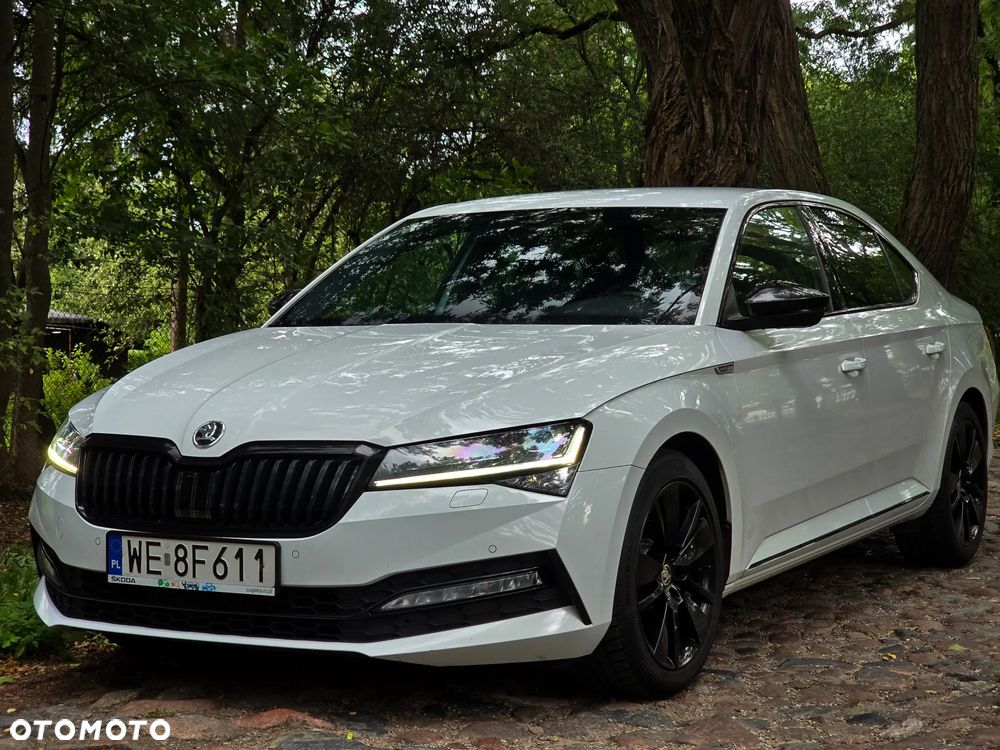 Skoda Superb 2.0 TDI SCR Sportline DSG - 2