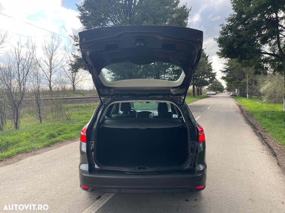 Ford Focus 1.0 EcoBoost Trend - 16