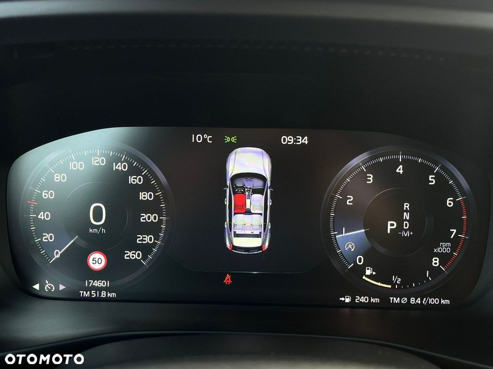 Volvo XC 40 T3 Momentum Pro - 19