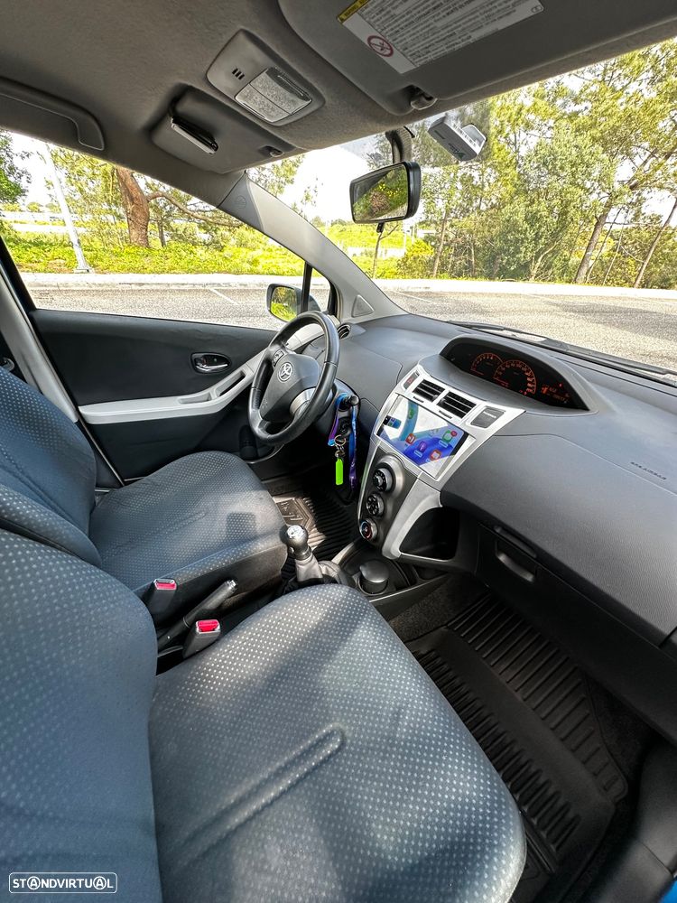 Toyota Yaris 1.0 VVT-i Sport - 16