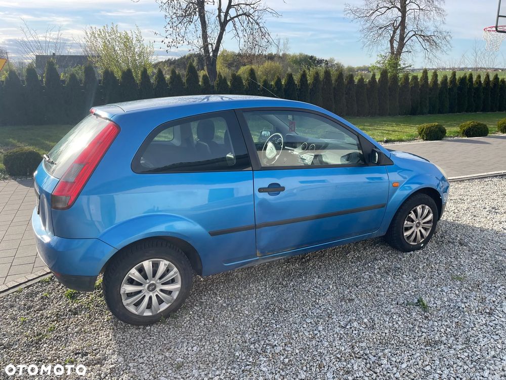 Ford Fiesta 1.3 - 6