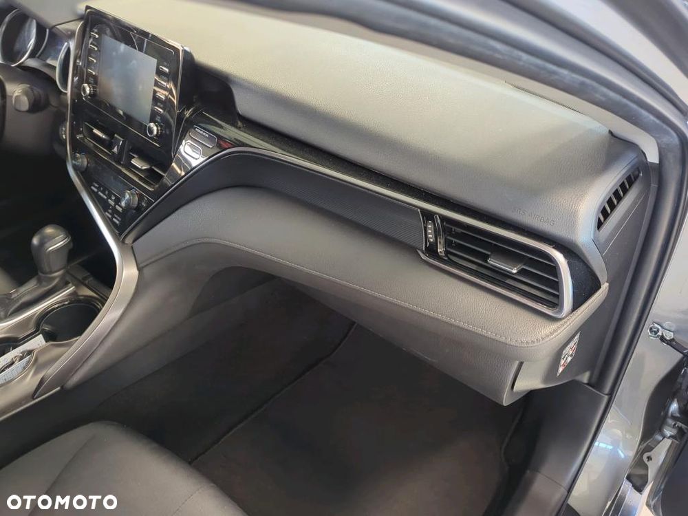 Toyota Camry 2.5 Hybrid Comfort CVT - 14