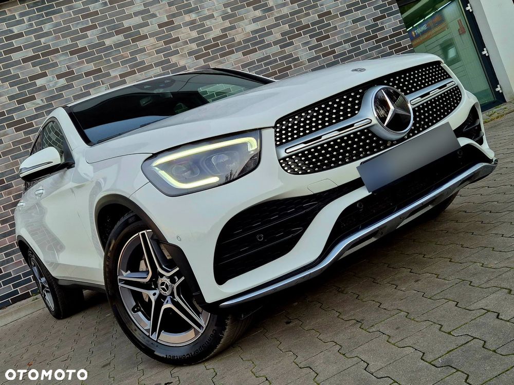 Mercedes-Benz GLC 300 d 4Matic 9G-TRONIC AMG Line - 4