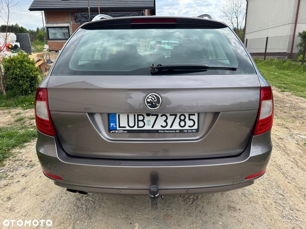 Skoda Superb 2.0 TDI Ambition DSG - 5