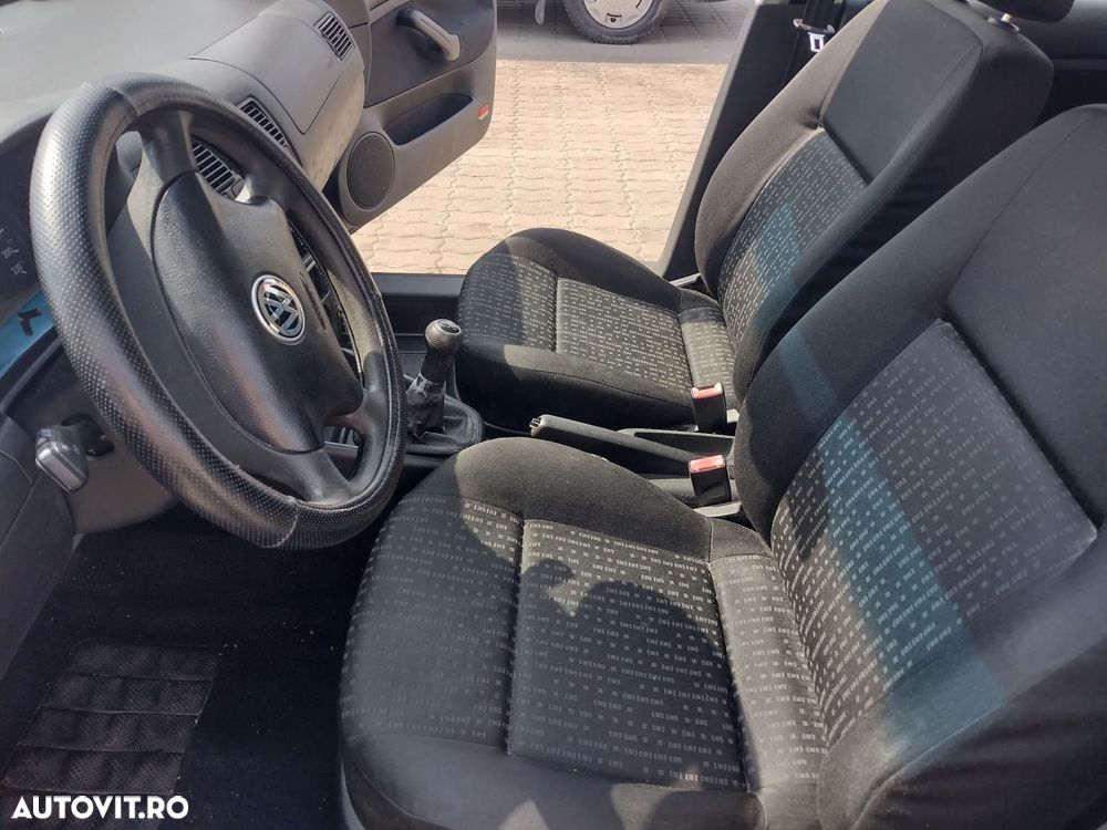 Volkswagen Golf 1.4 - 9