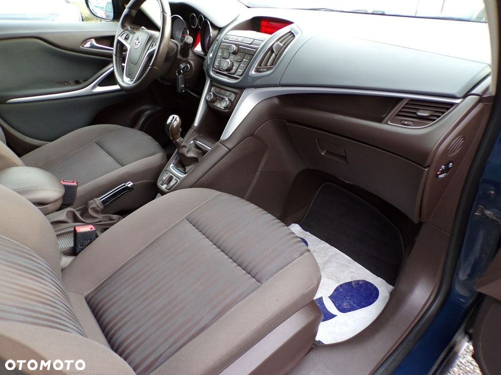 Opel Zafira - 28