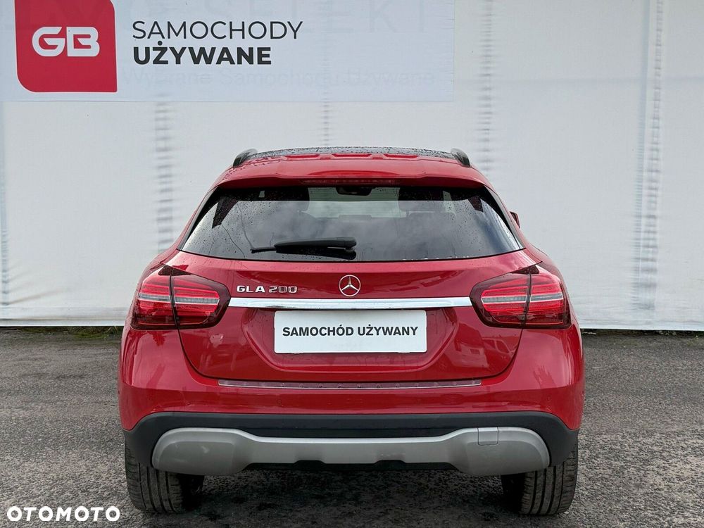 Mercedes-Benz GLA 200 7G-DCT Style - 8