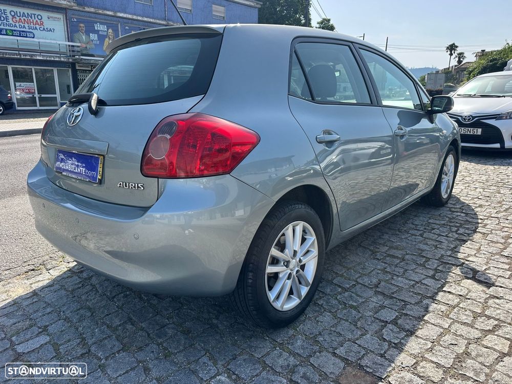 Toyota Auris 1.4 D-4D AC - 12