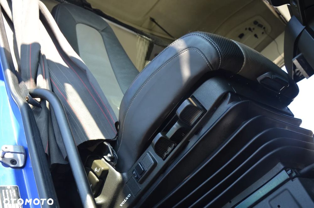 Volvo FH 500 XL / PEŁEN ADR ! / KLIMA P. / SKÓRY / XENON / LED / ACC / NAVI / WAGA / TUNER TV / 9950 - 13