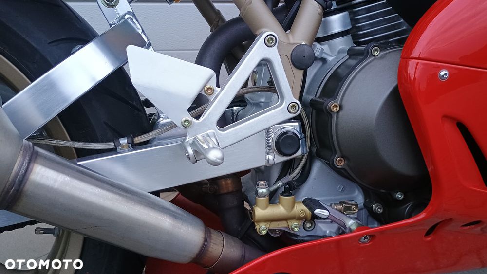 Ducati 900 - 34
