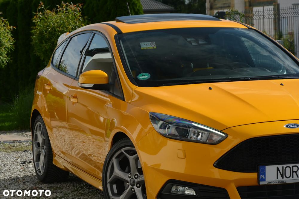 Ford Focus 2.0 TDCi ST-2 PowerShift - 22