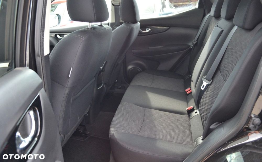 Nissan Qashqai 1.6 dCi Xtronic TEKNA+ - 8