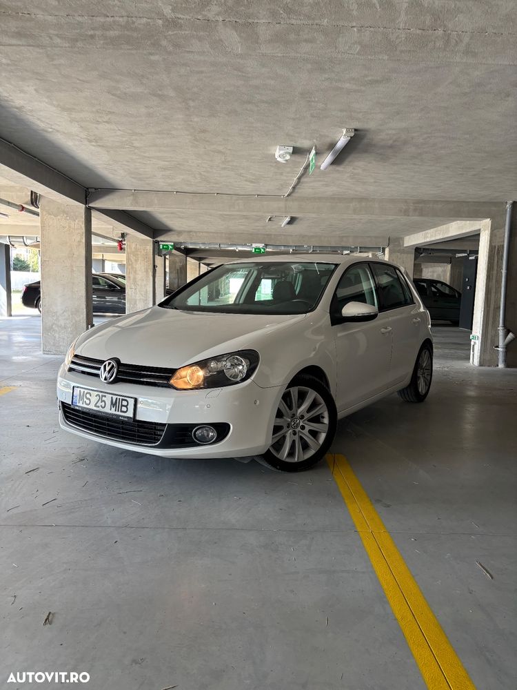 Volkswagen Golf 1.4 TSI Highline DSG - 9