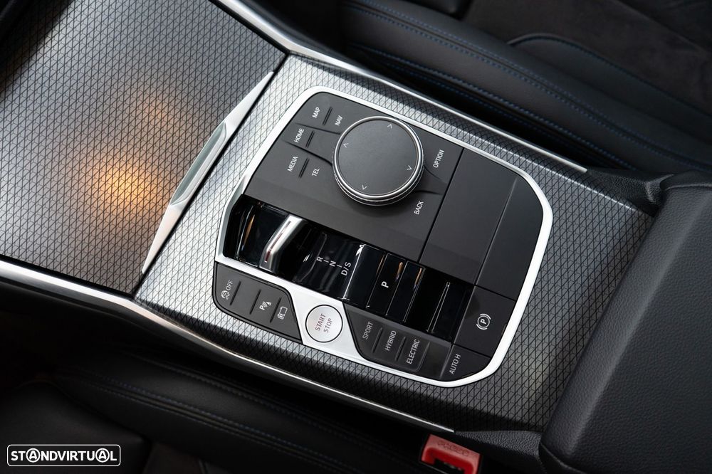 BMW 320 e Pack M Auto - 33