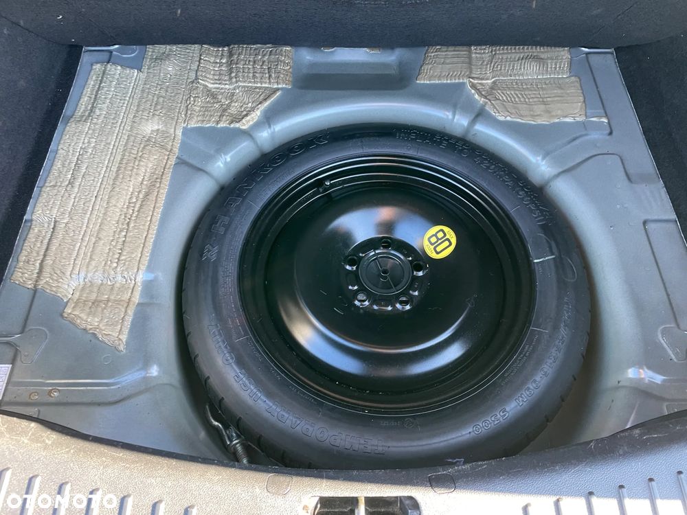 Ford Focus 1.8 Ghia - 18