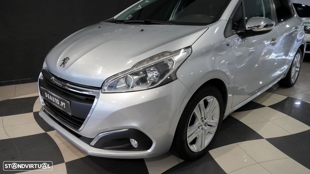 Peugeot 208 1.2 PureTech Style - 4