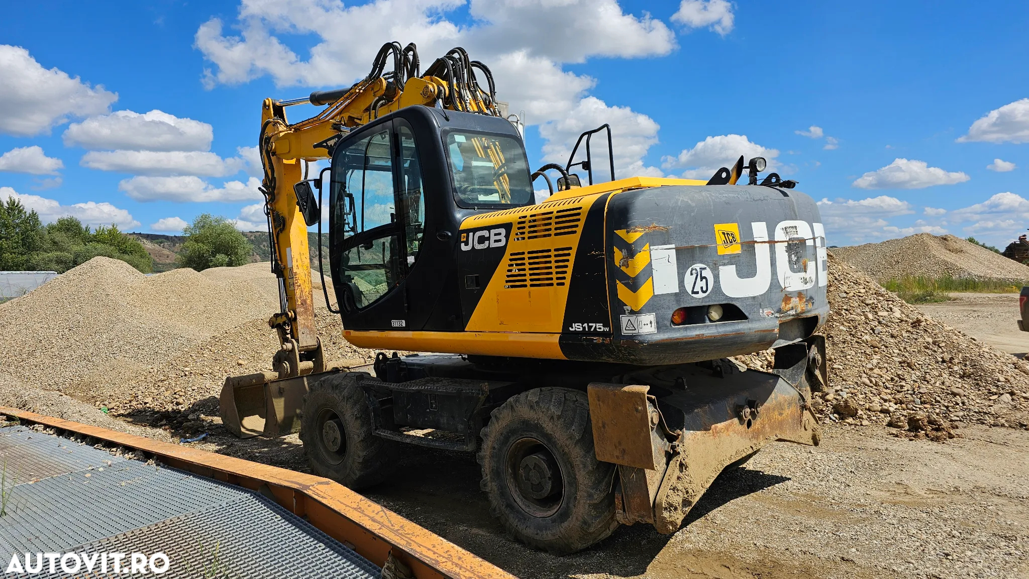 JCB W 175 Excavator pe roți - 2